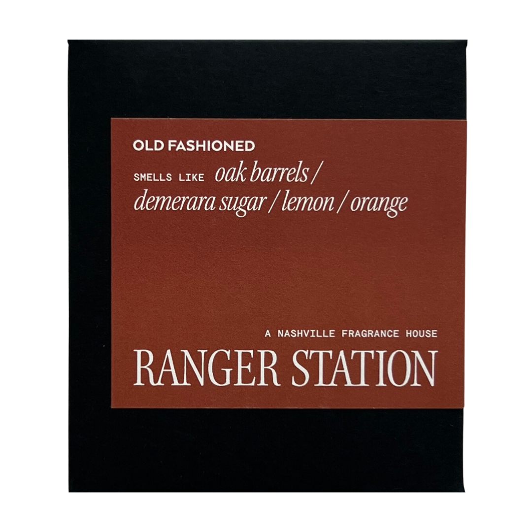 8 oz Old Fashioned candle, oak, sugar, lemon, orange. In reusable rocks glass. 